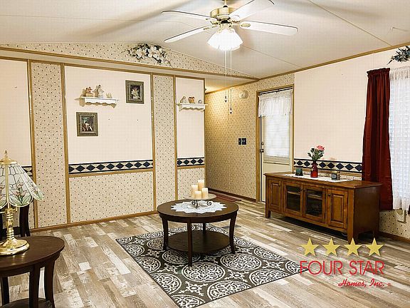 4th image of 35180 Watersedge Dr #40