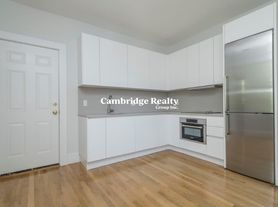 31 South St