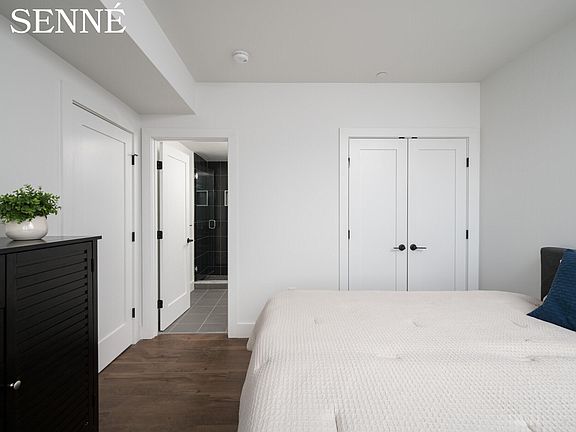 2nd image of 29 Hichborn St #23
