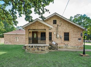 941 S Peachtree Rd, Mesquite, TX 75149