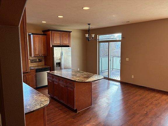 4th image of 9320 E Valleyway Ave