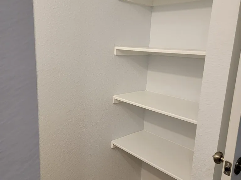 FIrst floor - bathroom shelf