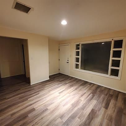 5th image of 10240 Calcutta Dr #A