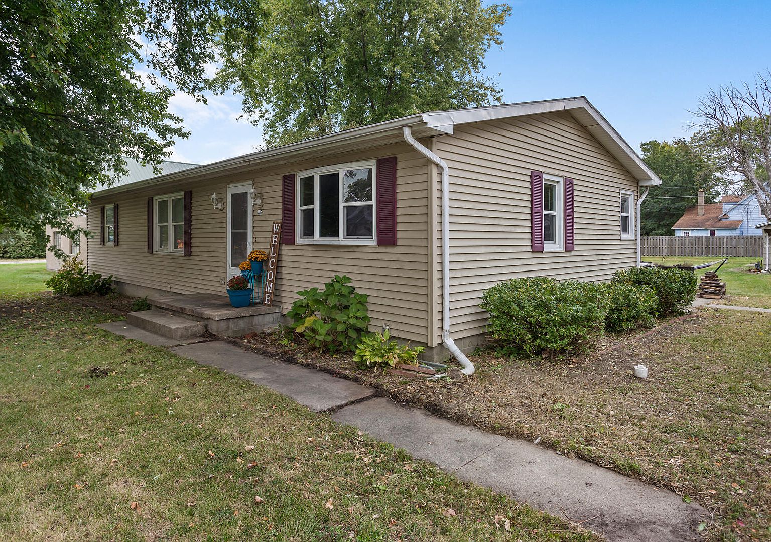 306 N Adams St, Fithian, IL 61844 Zillow