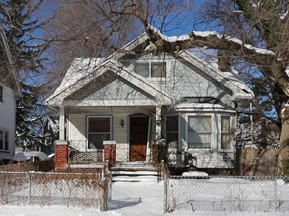 2300 Roanoke Ave, Cleveland, OH 44109