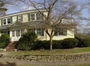 1 Fairfax Rd, Milton, MA 02186