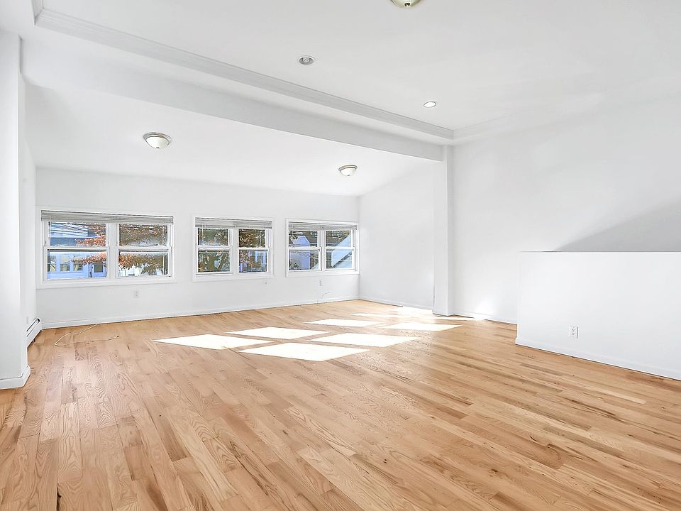 1st image of 3012 Mickle Ave Floor 2