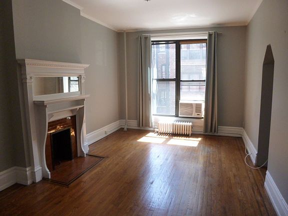 4th image of 250 W 73rd St APT 2