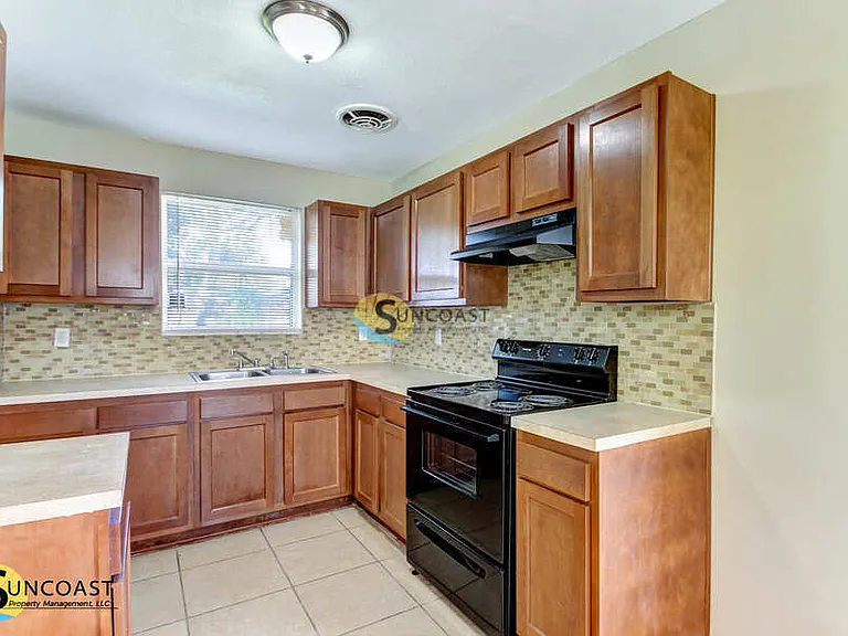 2156 Bunting Dr — Photo 7