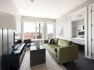 3226 N Clark St #6A, Chicago, IL 60657