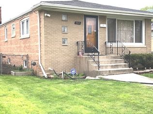 8018 Massasoit Ave, Burbank, IL 60459