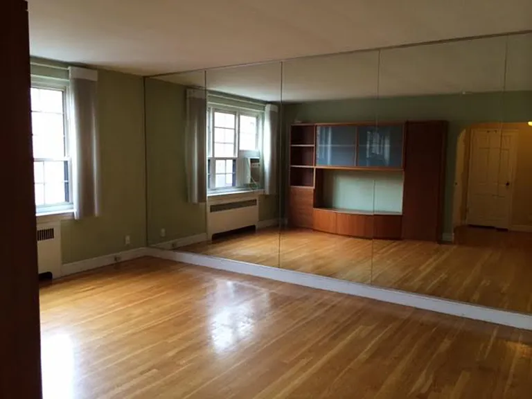 339 Tappan St #5 — Photo 6
