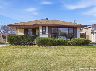 2326 Walnut St, Waukegan, IL 60087