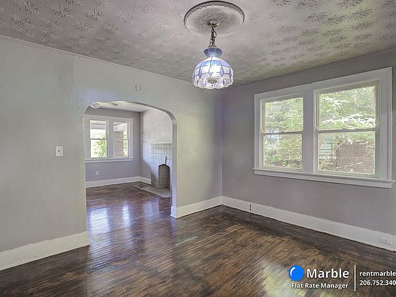 4th image of 988 Cleveland Ave Unit B