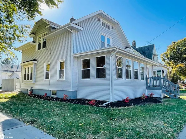 401 W Mount Pleasant St, West Burlington, IA 52655
