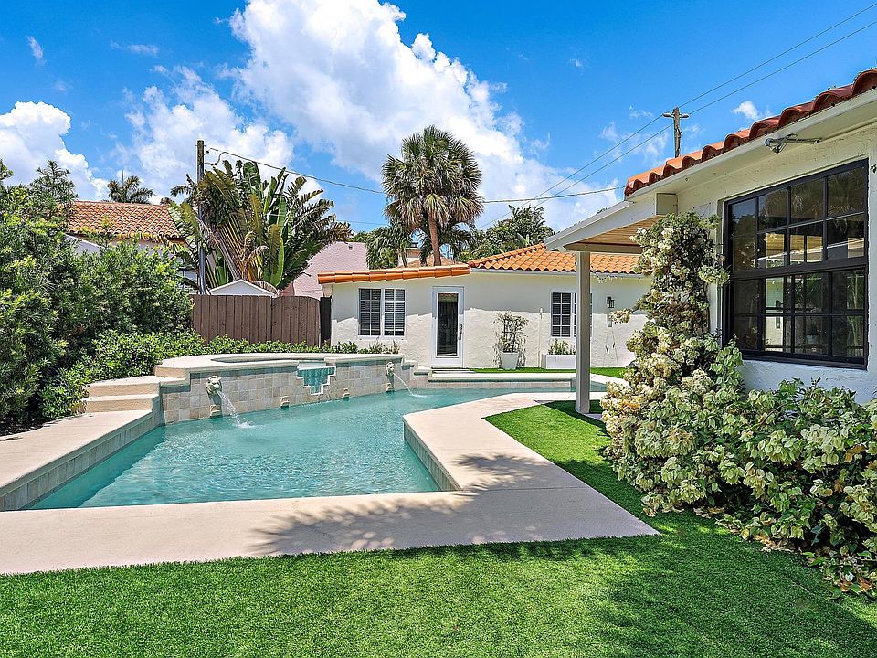 1st image of 3211 Washington Rd