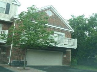 558 Prestwick Ln, Wheeling, IL 60090