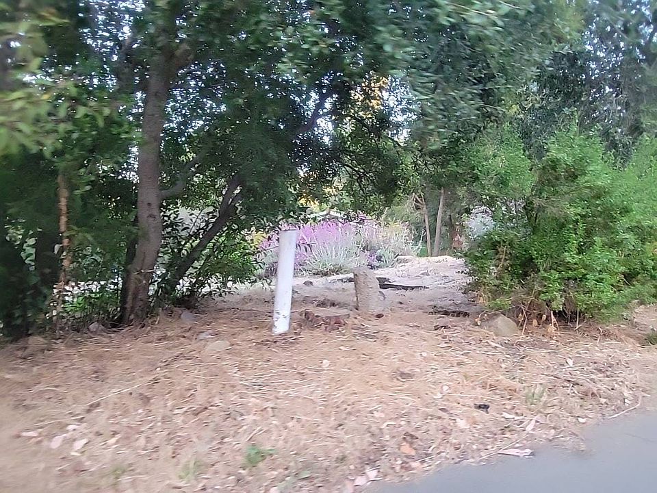 2nd image of 20360 Paradise Ln