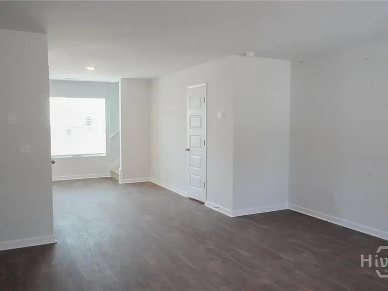 420 Coconut Dr — Photo 3