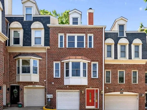 695 W Glebe Rd, Alexandria, VA 22305