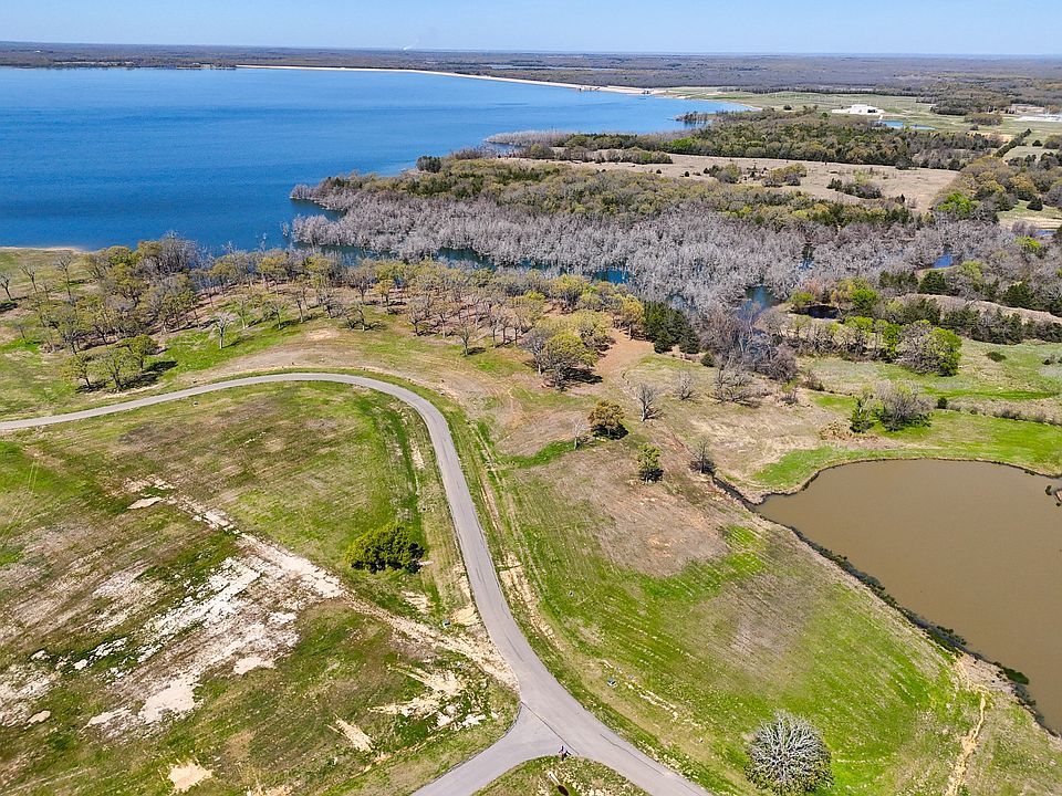 1st image of 410 Peninsula Dr