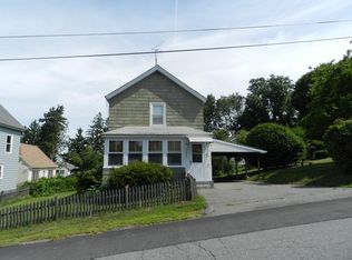 37 Winthrop St, Clinton, MA 01510