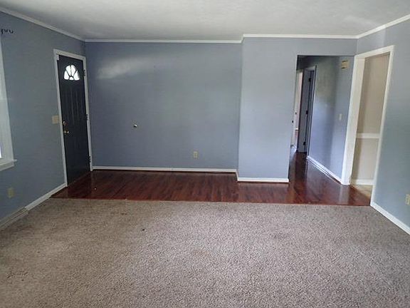 5th image of 2238 Birch Dr