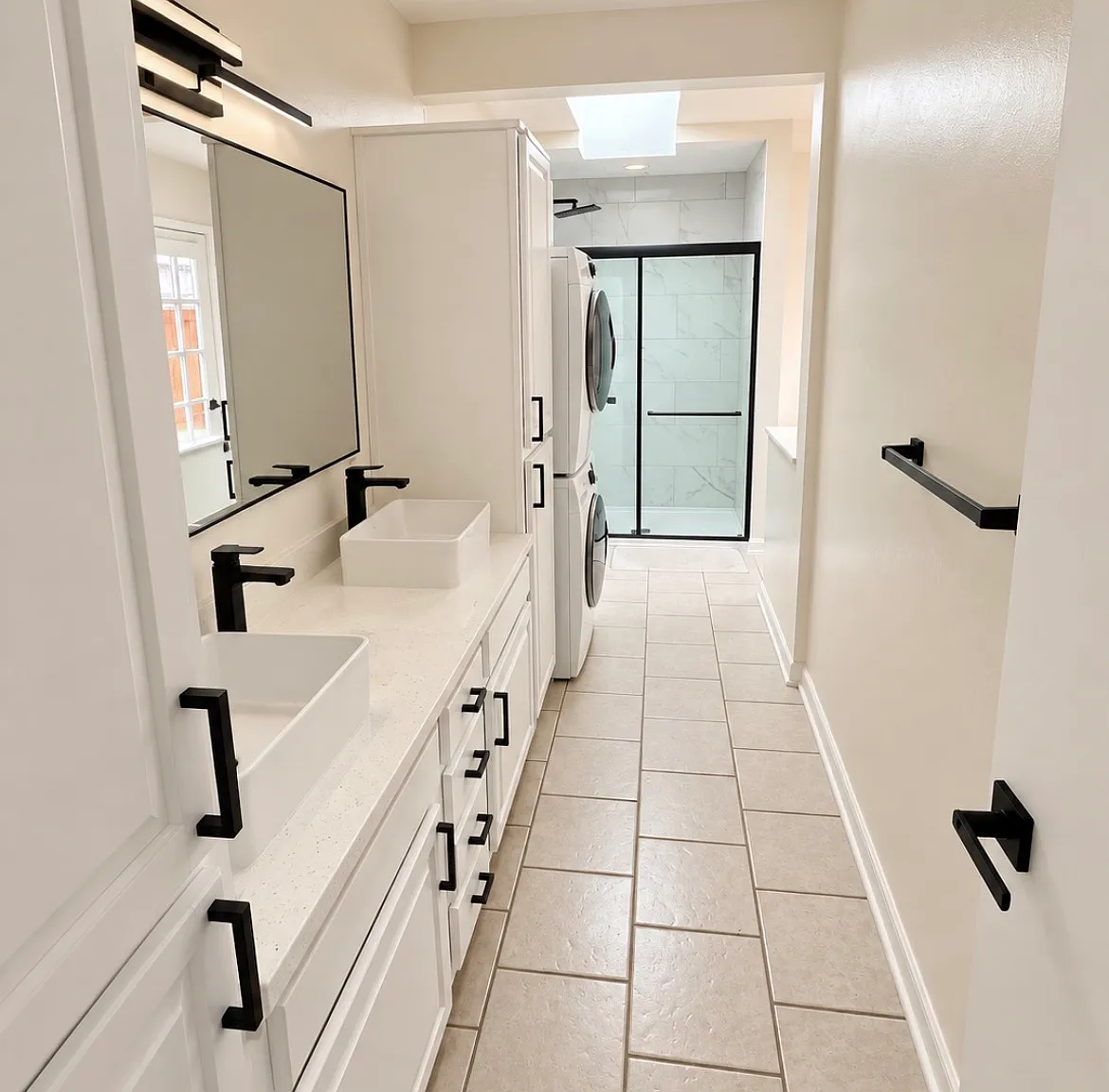 3 bed, 1139 sqft, $3,695 — Photo 4