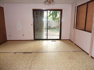 3rd image of 1302 Hyak Ct NE
