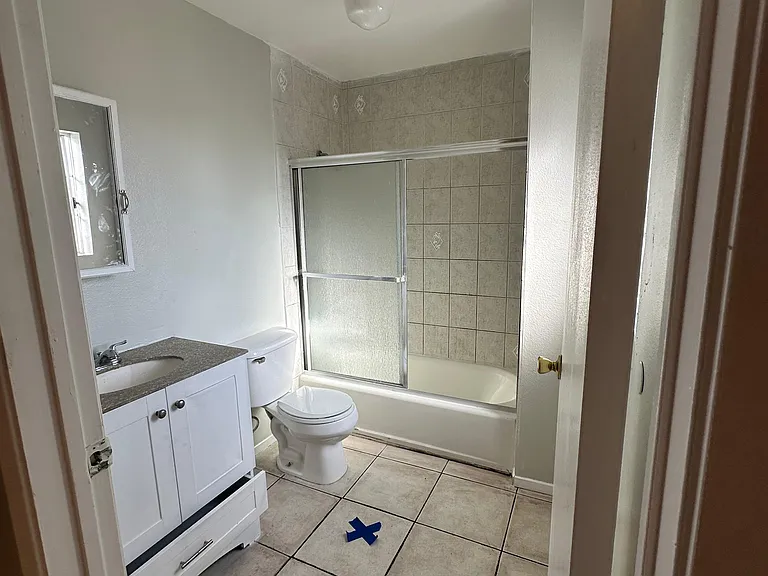 3120 W 113th St #3 — Photo 4