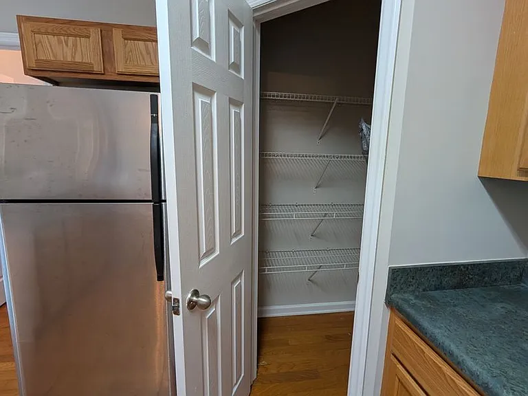 807 Harvard Dr — Photo 9