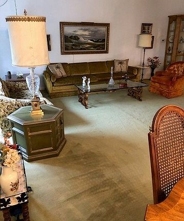 4th image of 8210 Elmwood St #308