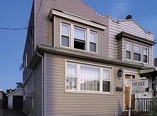 6424 60th Rd, Maspeth, NY 11378