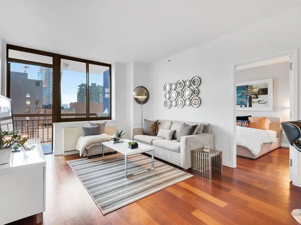 520 W 23rd St APT 12B, New York, NY 10011