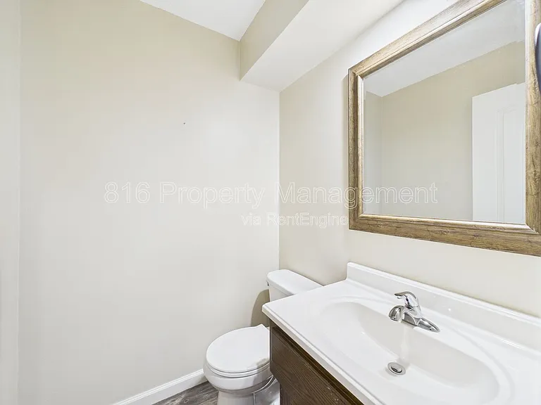 166 SW Robin Rd — Photo 11