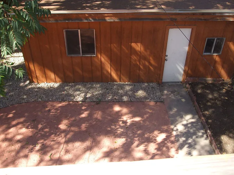 669 S Sherman St — Photo 4