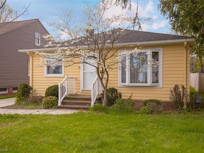 8409 Wainstead Dr, Parma, OH, 44129