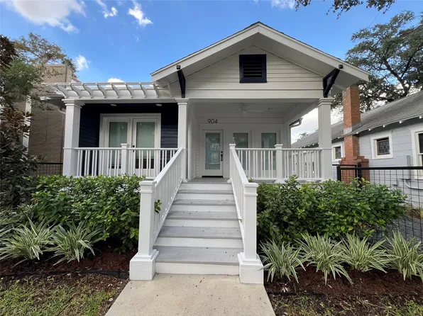 904 Willard St, Houston, TX 77006