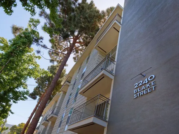 2240 Blake St