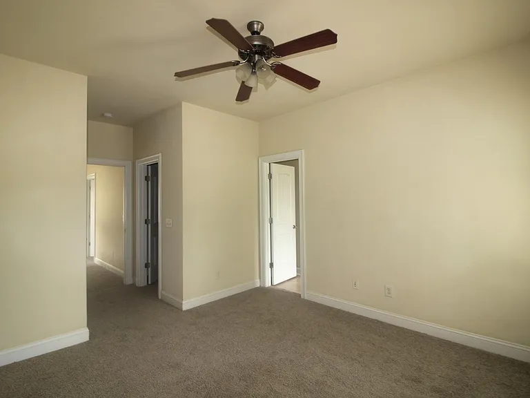 7745 Acc Blvd — Photo 12