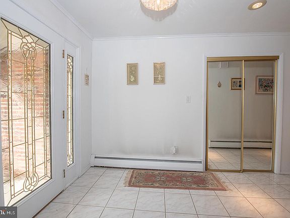 5th image of 1000 Beech Rd