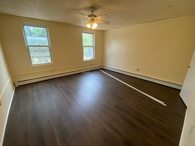549 S Main St — Photo 6