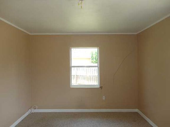 4th image of 5584 49th Ave N