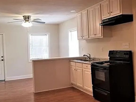 4th image of 1105 W 33rd Ave