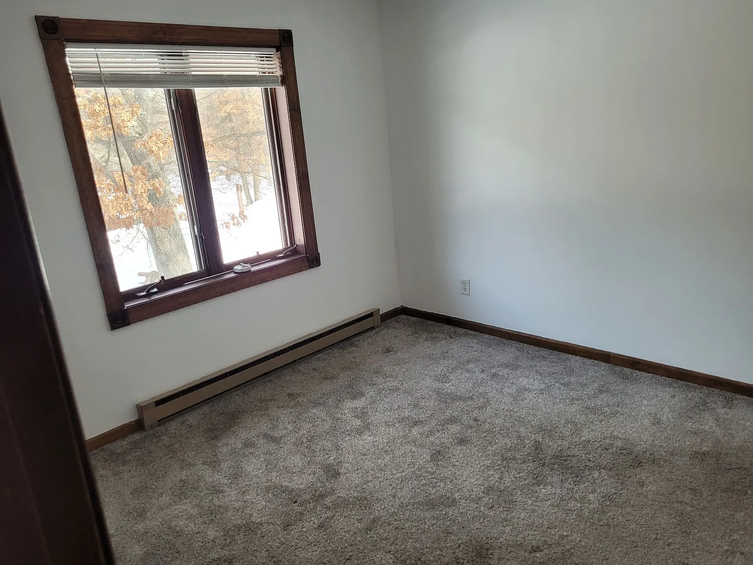 Experience Luxurious Living in the Heart of Kenwood, Baxter - Spacious Apartment — Photo 3