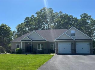 1058 Del Dr, Walnutport, PA 18088