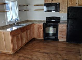 10 Huntress St, Portland, ME 04102