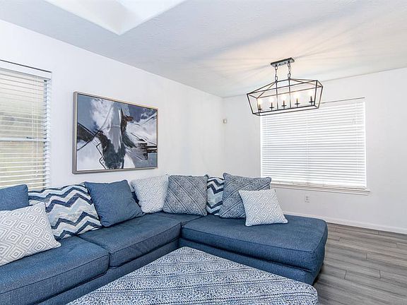 3rd image of 20343 Fairfield Park Way
