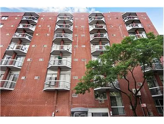 Rented by Douglas Elliman | media 38