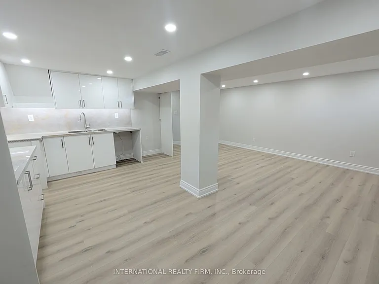 198 Cherrywood Dr #BASEMENT — Photo 2